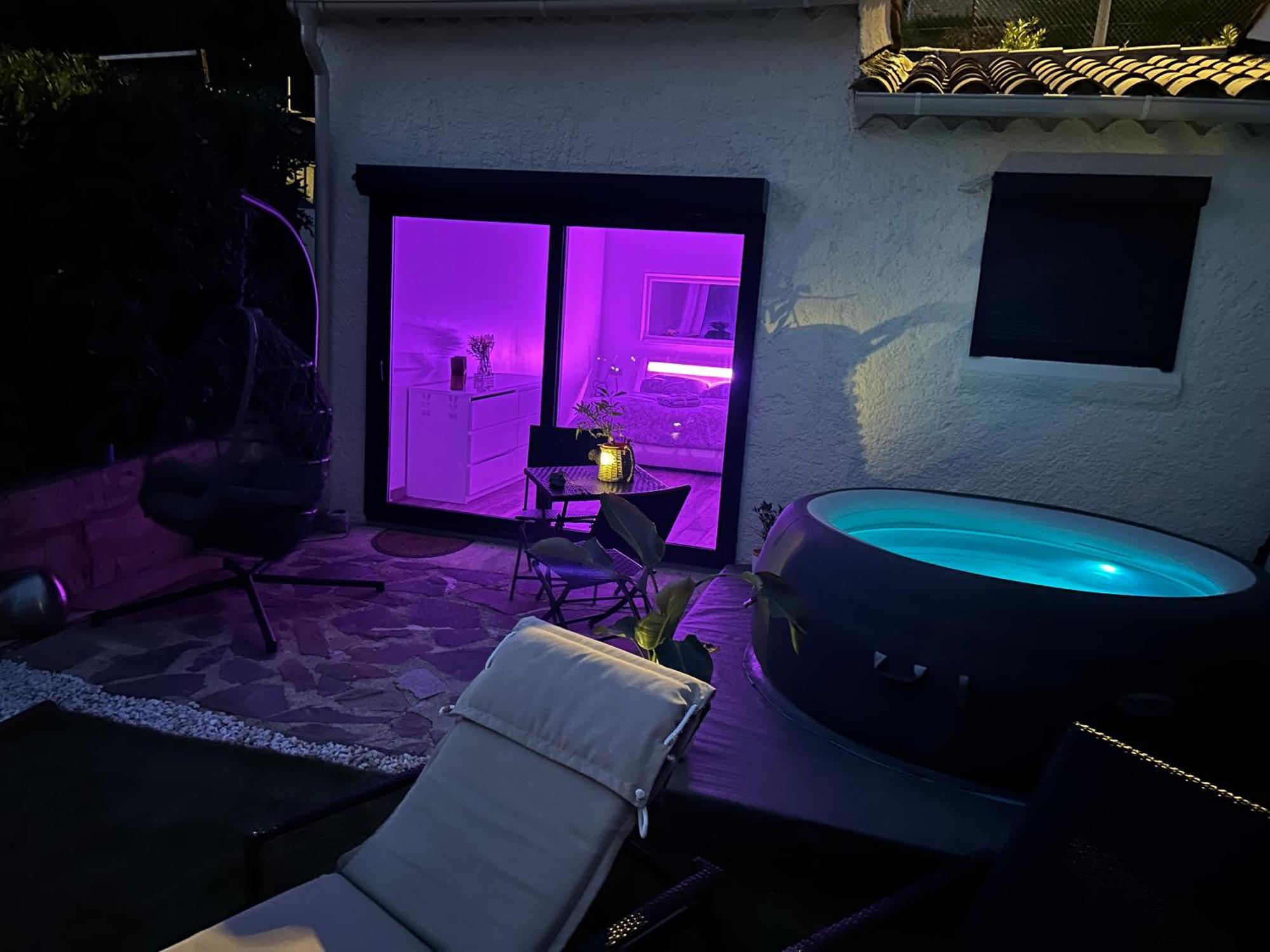 Belle Chambre Privee Avec Le Jardin Privatif Et Le Jacuzzi Cavalaire-sur-Mer Exteriör bild