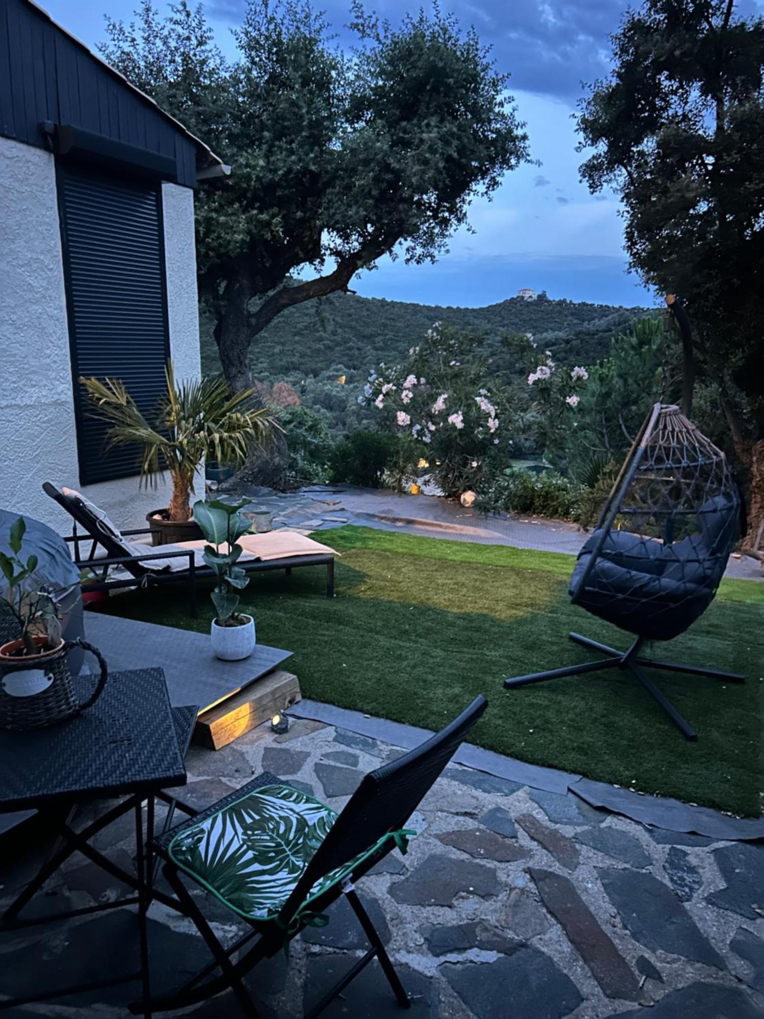 Belle Chambre Privee Avec Le Jardin Privatif Et Le Jacuzzi Cavalaire-sur-Mer Exteriör bild