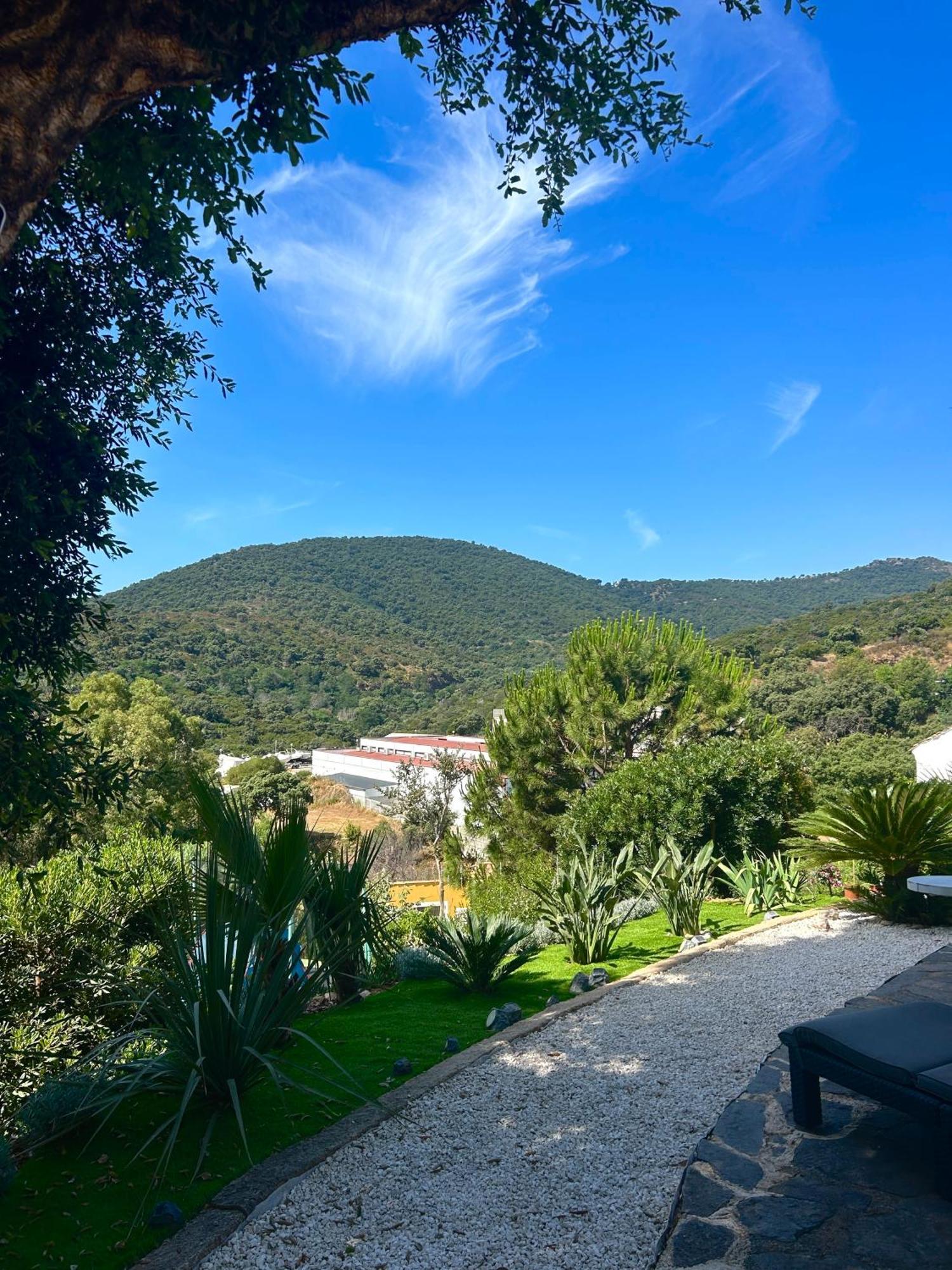 Belle Chambre Privee Avec Le Jardin Privatif Et Le Jacuzzi Cavalaire-sur-Mer Exteriör bild