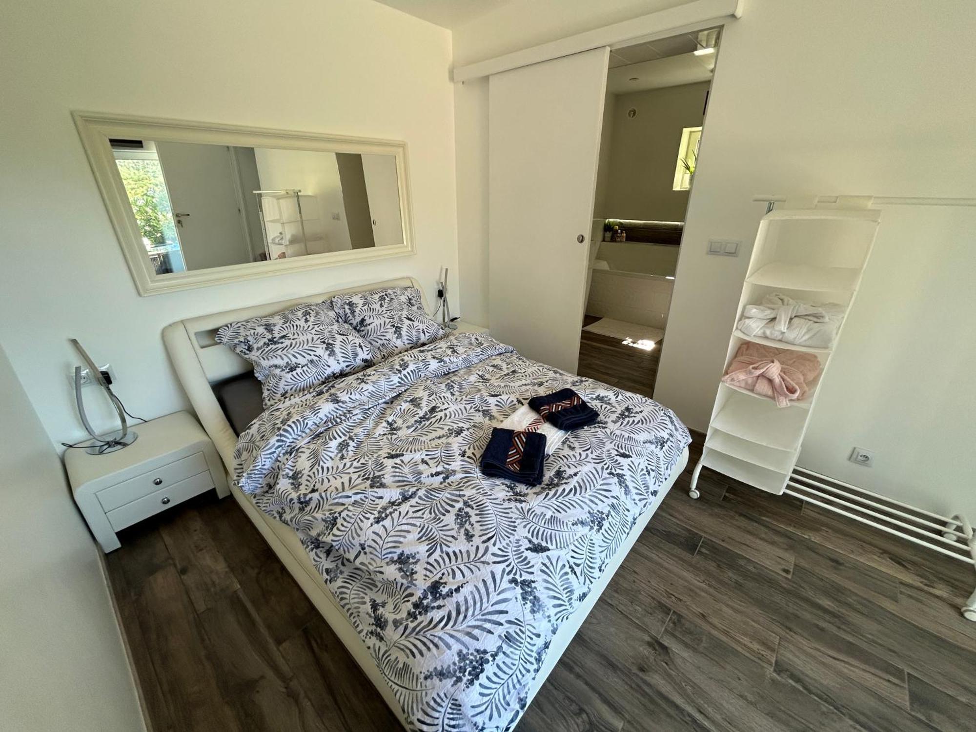 Belle Chambre Privee Avec Le Jardin Privatif Et Le Jacuzzi Cavalaire-sur-Mer Exteriör bild